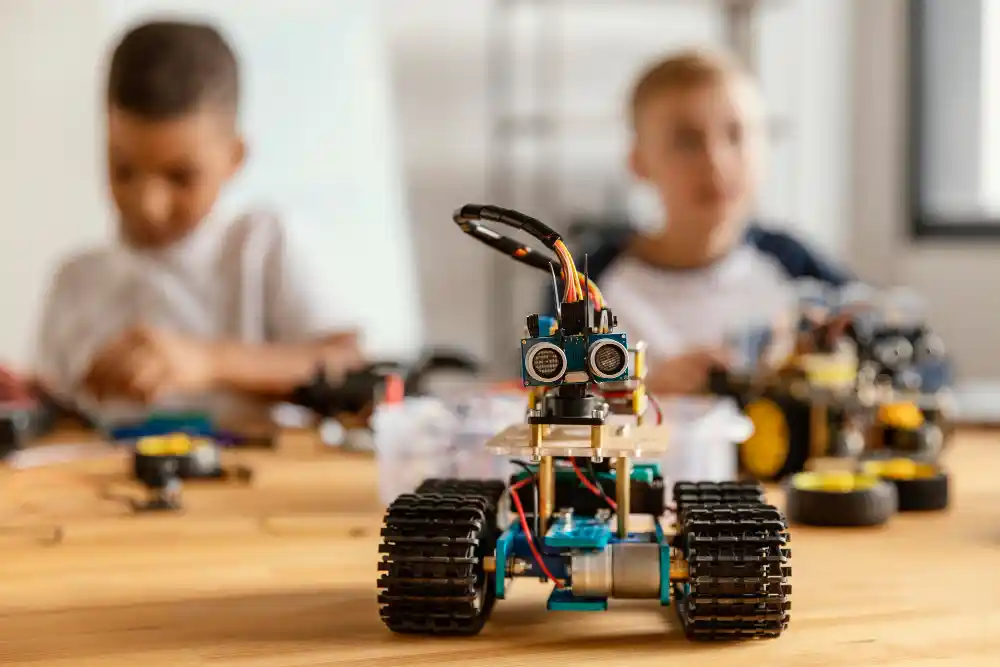 Manfaat Robotik di Sekolah yang Perlu Dikenalkan Sejak Dini