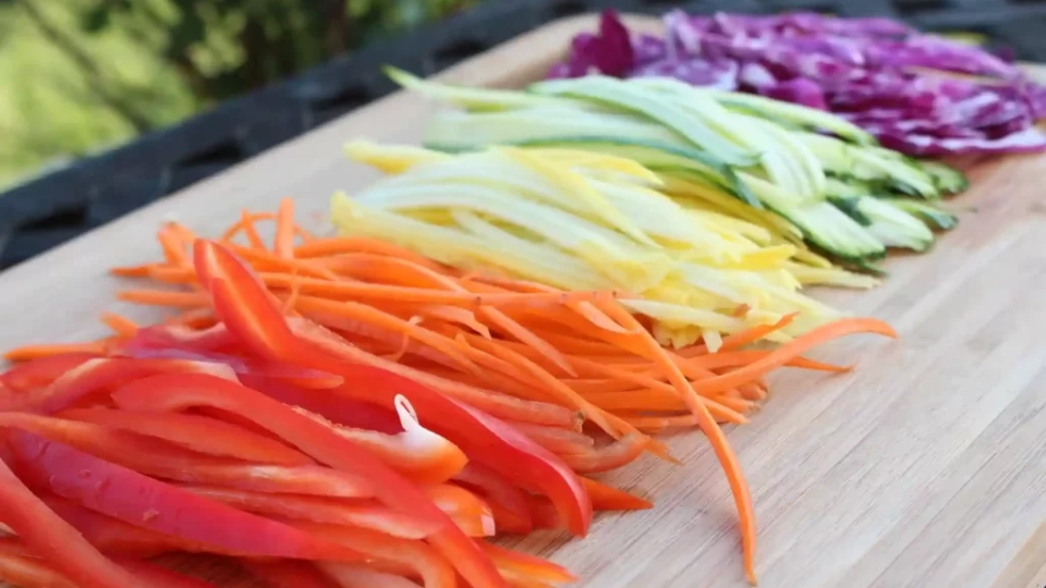 tips menggunakan alat pemotong sayur