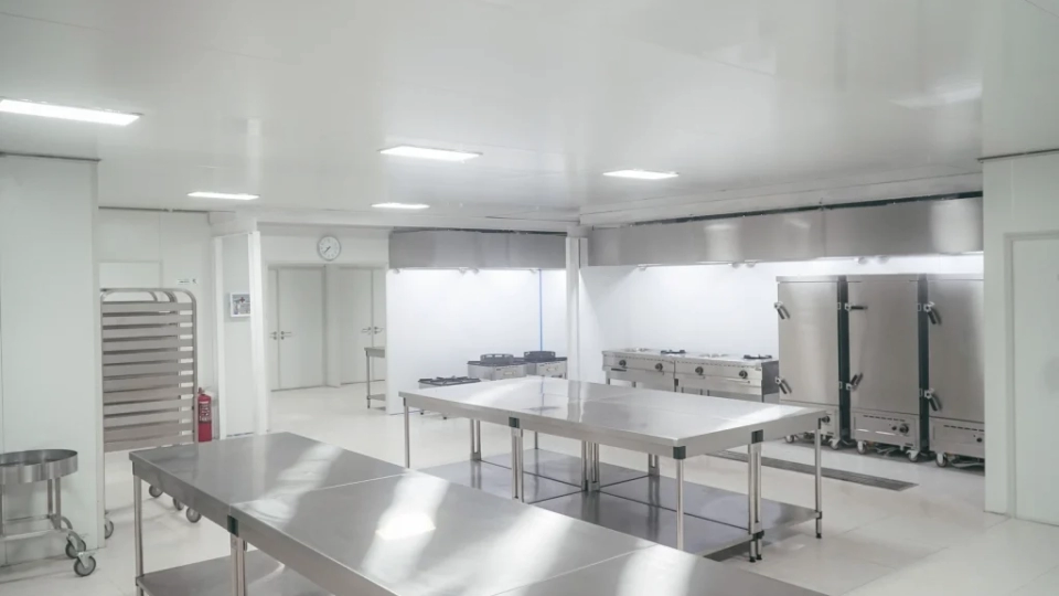 dapur-komersial-modern-mbg